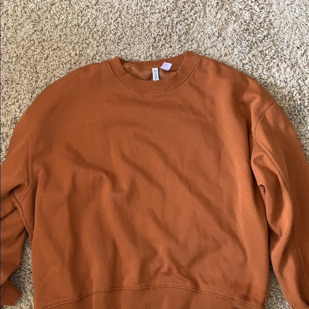 Crew neck